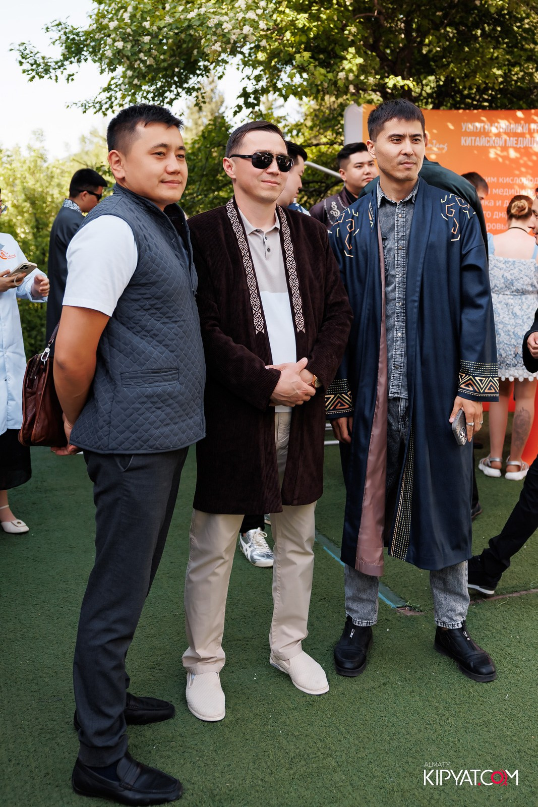 KANG REN TANG. КИПЯТКОМ АЛМАТЫ!