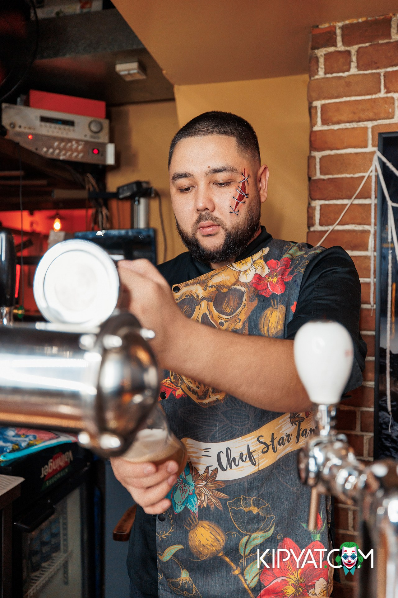 DICKENS RESTAURANT & BAR. КИПЯТКОМ АЛМАТЫ!