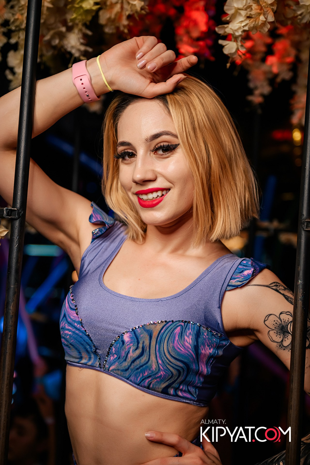 Uyat Emes Ваr. КИПЯТКОМ АЛМАТЫ!