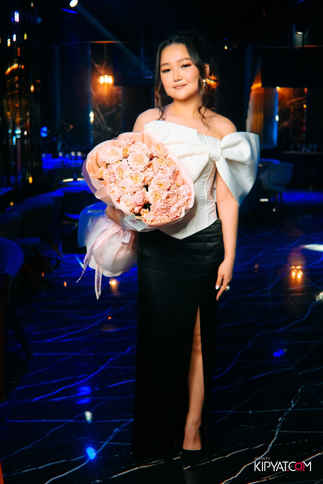 MOOD KARAOKE & TERRACE. КИПЯТКОМ АЛМАТЫ!