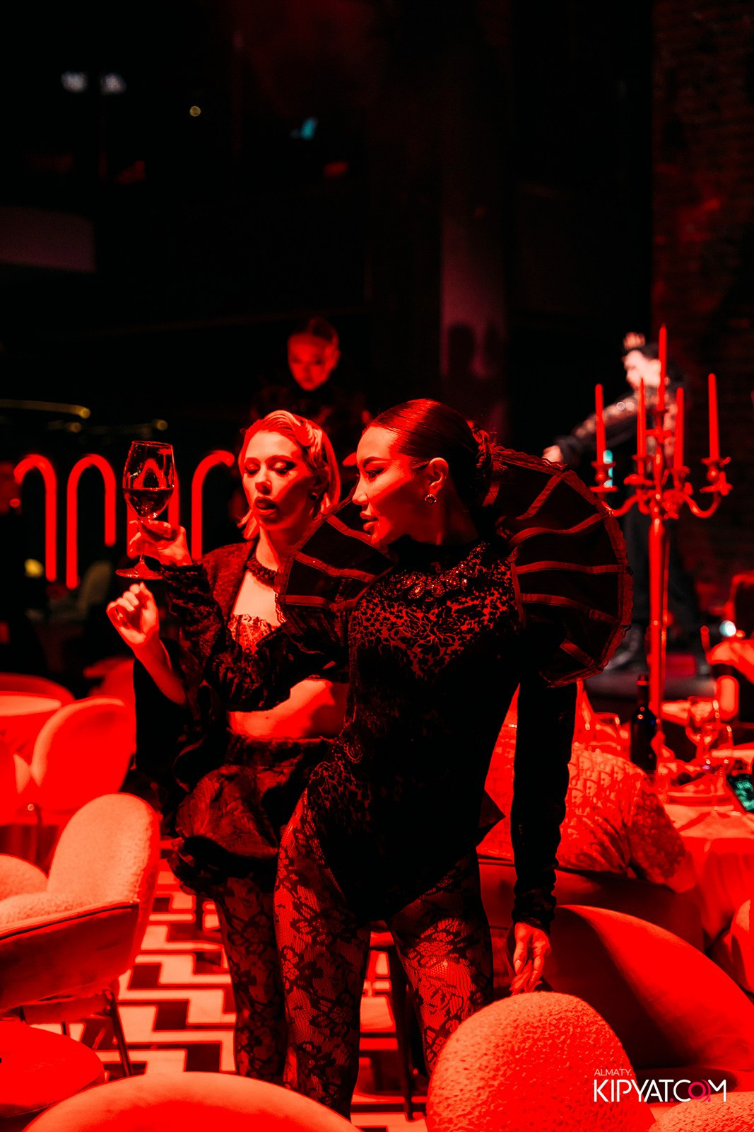 QUEEN. КИПЯТКОМ АЛМАТЫ!