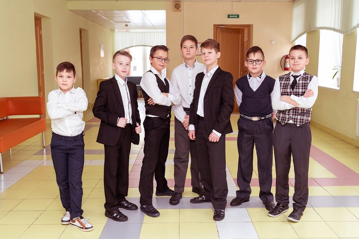 В школе. Выпускные альбомы СПБ. Фотограф в Садик и Школу