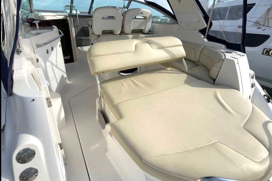 Катер Монтерей Аренда Яхты в Сочи Яхтанаморе YACHTNAMORE