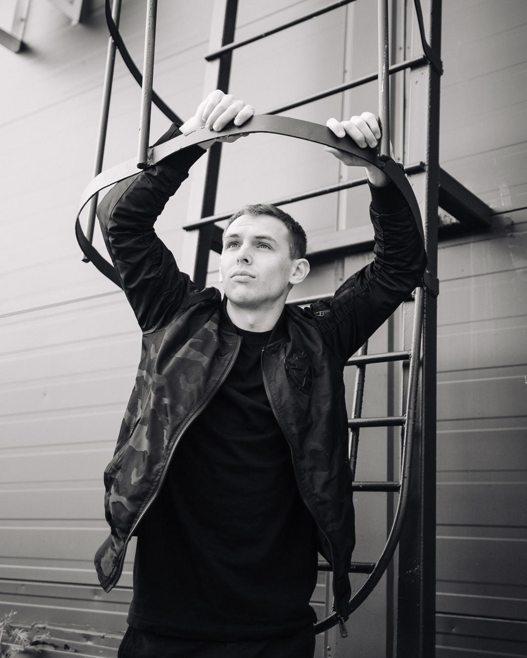 Мужская прогулочная съемка (Олег). Фотография