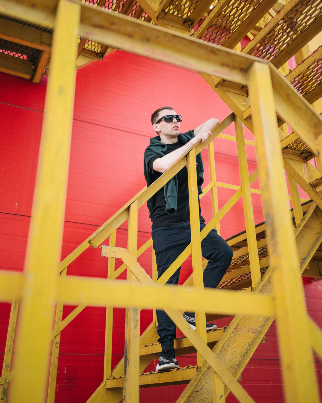 Мужская прогулочная съемка (Олег). Фотография