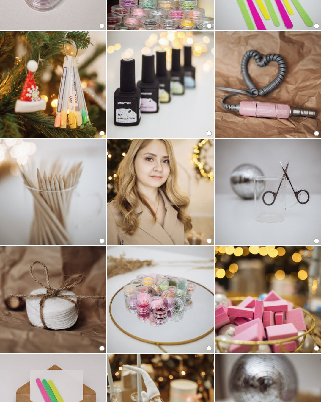 Мастер по маникюру