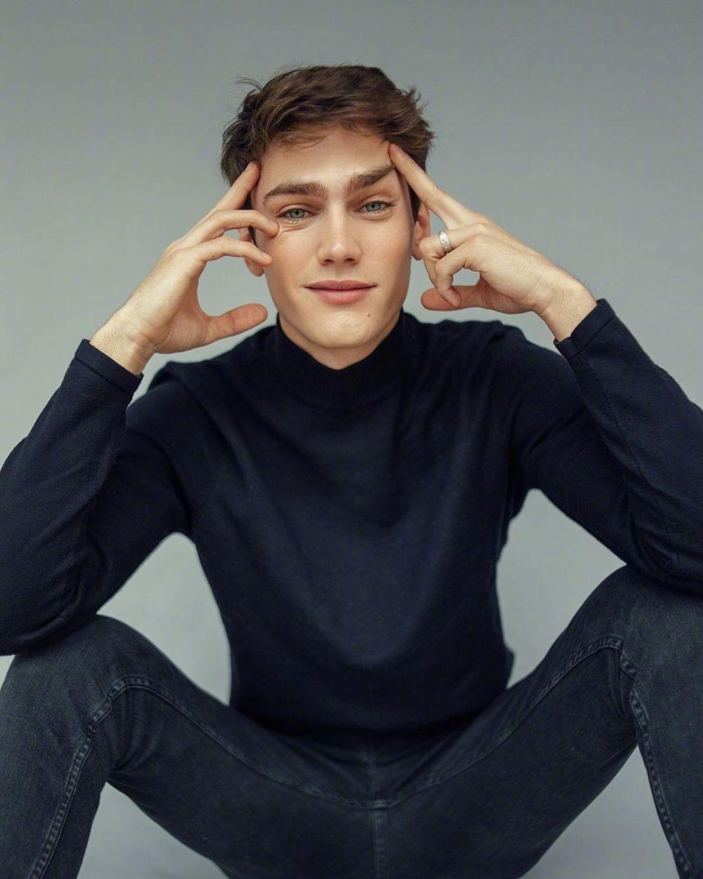 Референсы: мужской портрет. Креатор Ольга Яш