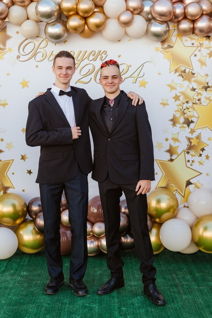 Выпускники 11 класса