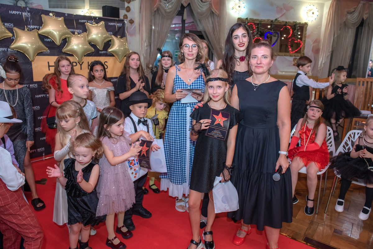 HAPPYkids дефиле санаторий Октябрьский. Семейный и коммерческий фотограф в Сочи Александр Бодунов