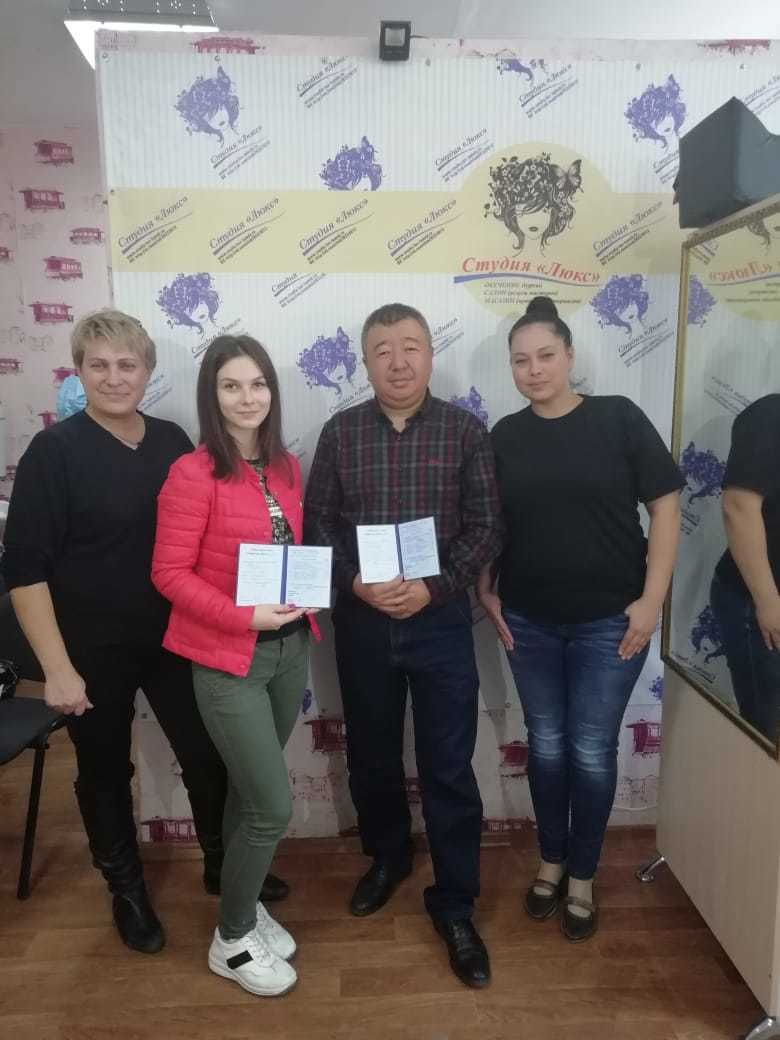 Выпускники студии Люкс. Курсы маникюра и наращивания ресниц в Томске