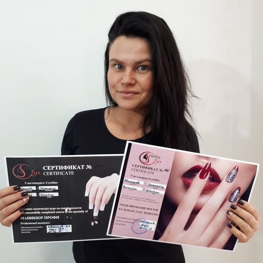 Выпускники студии Люкс. Курсы маникюра и наращивания ресниц в Томске