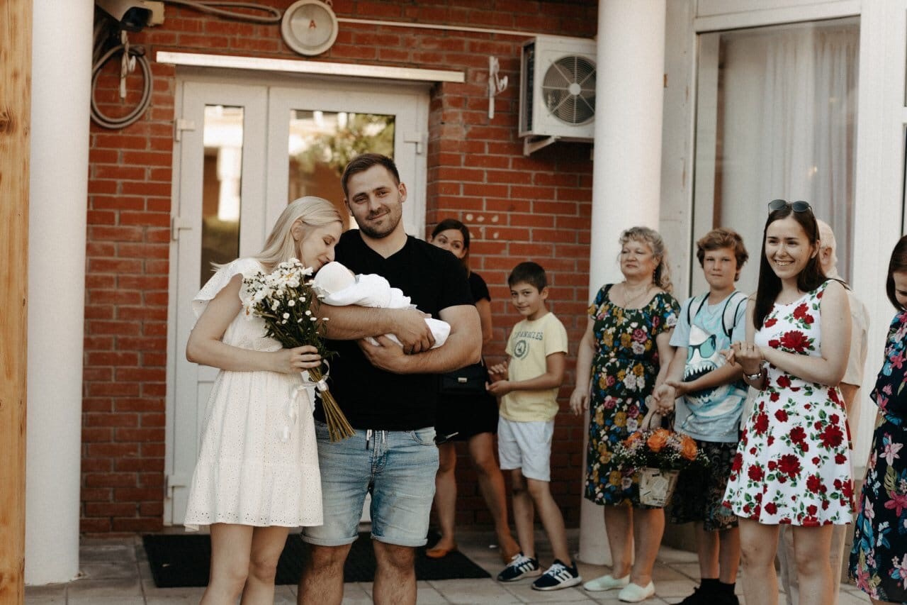 Выписка из Зеленоградского роддома. Свадебный и семейный фотограф Скрынник Светлана
