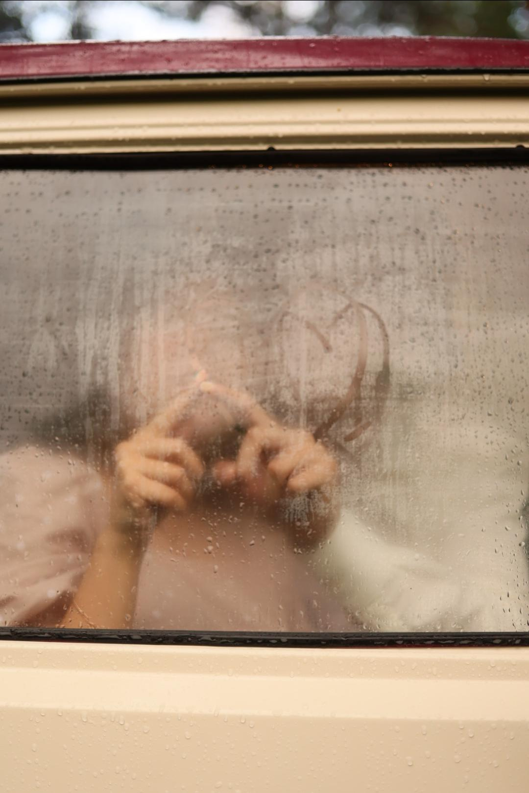 LoveStory под дождем. Художественный фотограф в Екатеринбурге Брук Мария