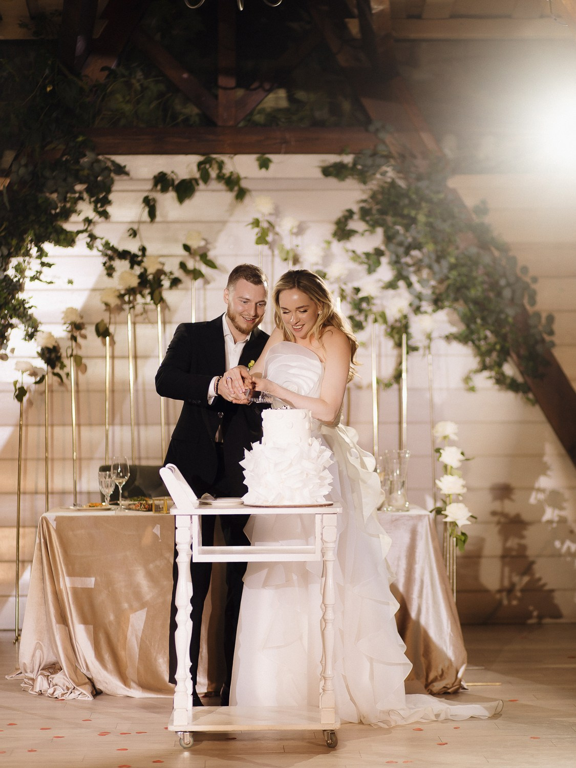 НИКА И ЕГОР, ПЕГАС. Свадебный и индивидуальный фотограф в Челябинске Евгения Негодяева