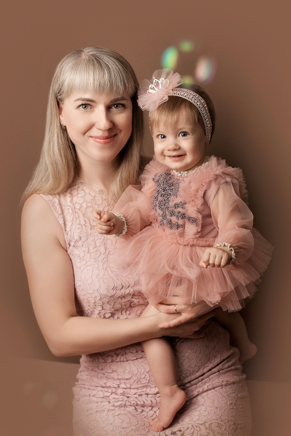Годовасие — девочки. Фотограф новорожденных в Новокузнецке Анна Горошникова