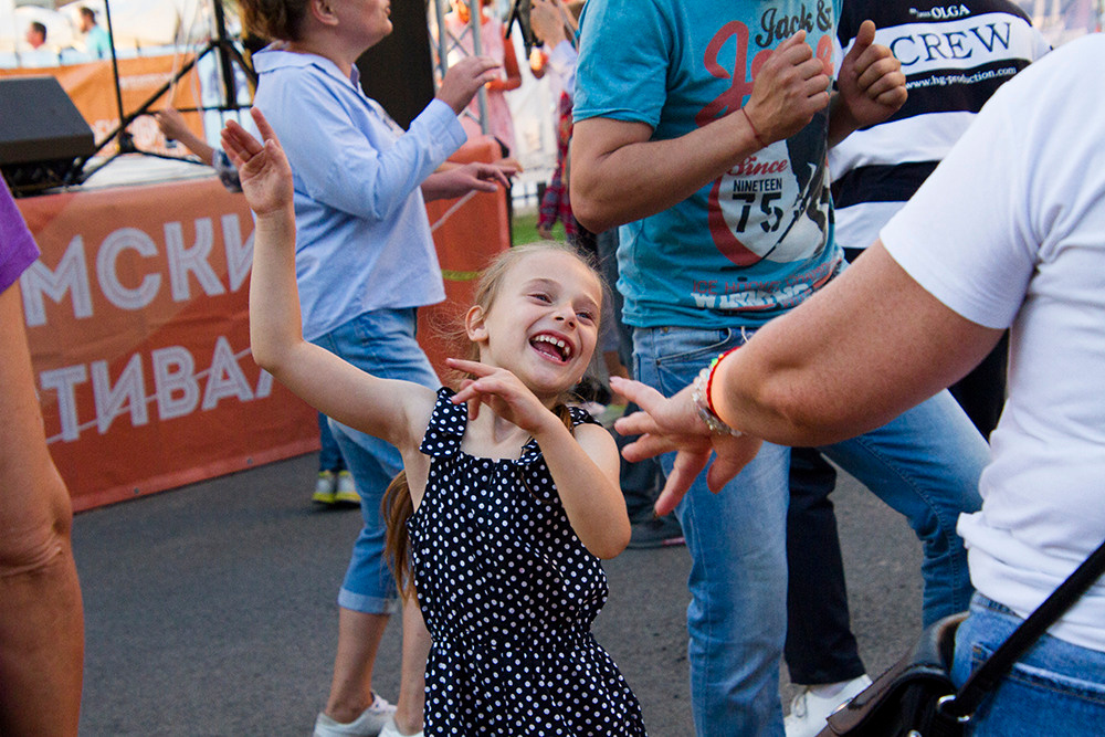 Репортажная фотосъемка — Ораниенбаумский морской фестиваль. Репортажный фотограф Ольга Добросинская в Санкт-Петербурге