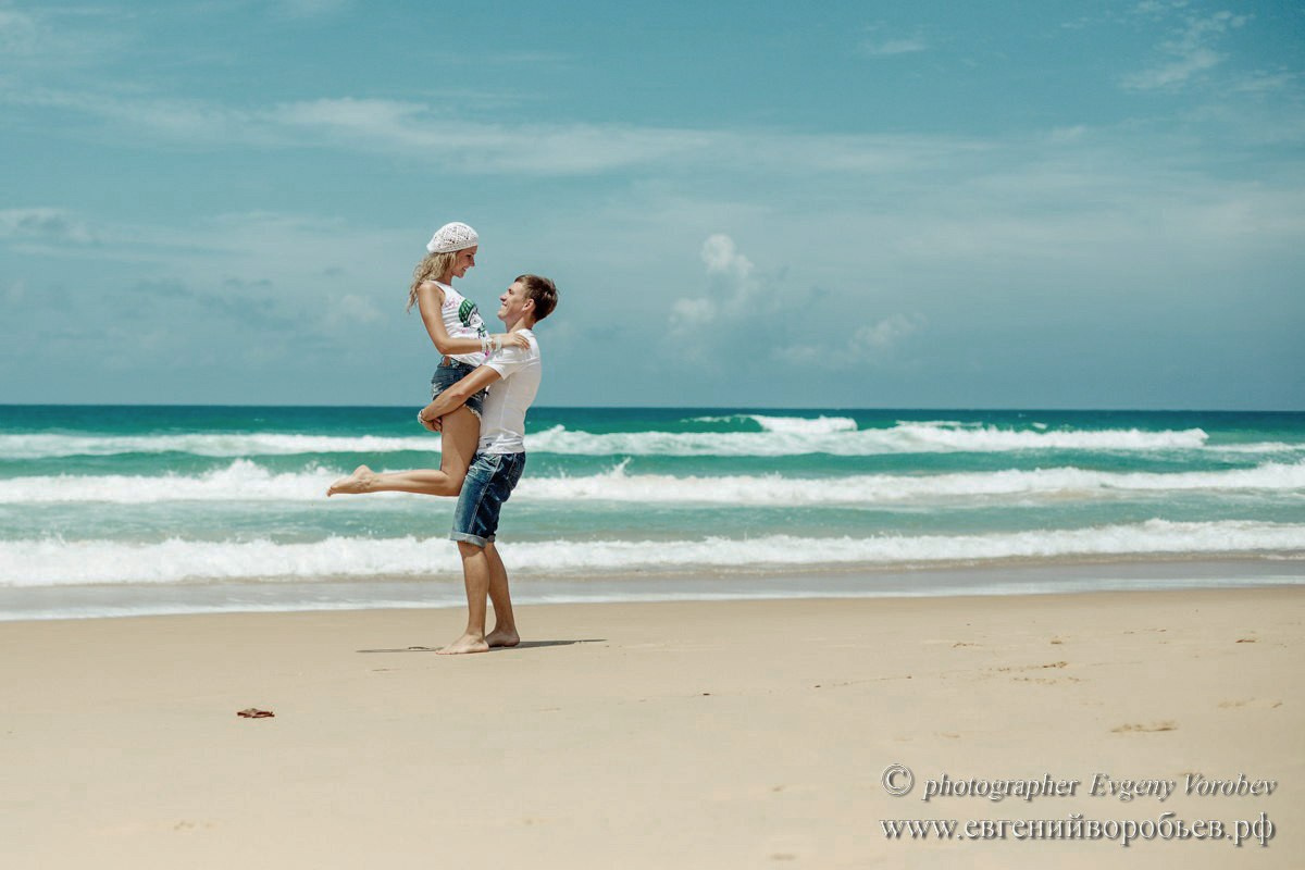 фотосессия Пхукет фотограф пляж лавстори  романтическая фотосъёмка Ката Карон Найхарн Патонг Найхарн Сурин море счастье радость идея место образ пример фото позы для фотосессии Phuket Naiharn Kata Karon Patong Surin заказать фотосъёмку цена стоимость 