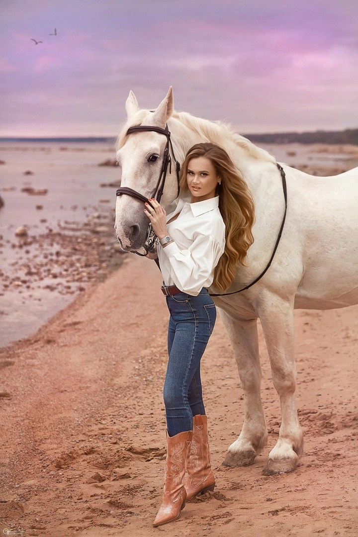 Фотосессии с лошадьми летом. Фотограф женский и мужской портрет Санкт-Петербург