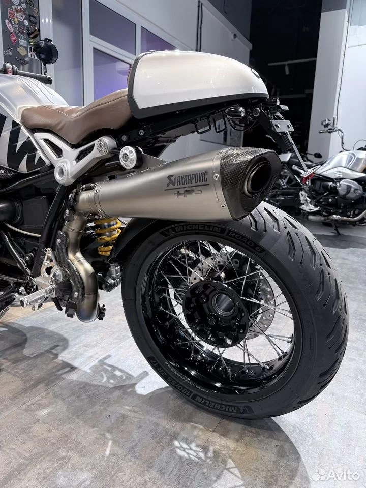 Купить BMW R9T (Street Scrambler) — подробнее на сайте. Hello Davidson, Москва. Только хорошие мотоциклы…
