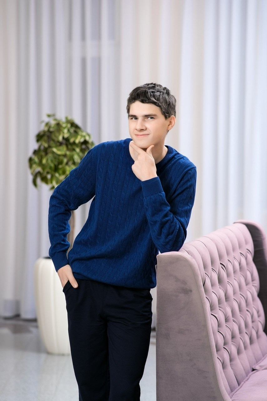 Старшие классы. Фотоальбом для школ и садиков с дополненной реальностью