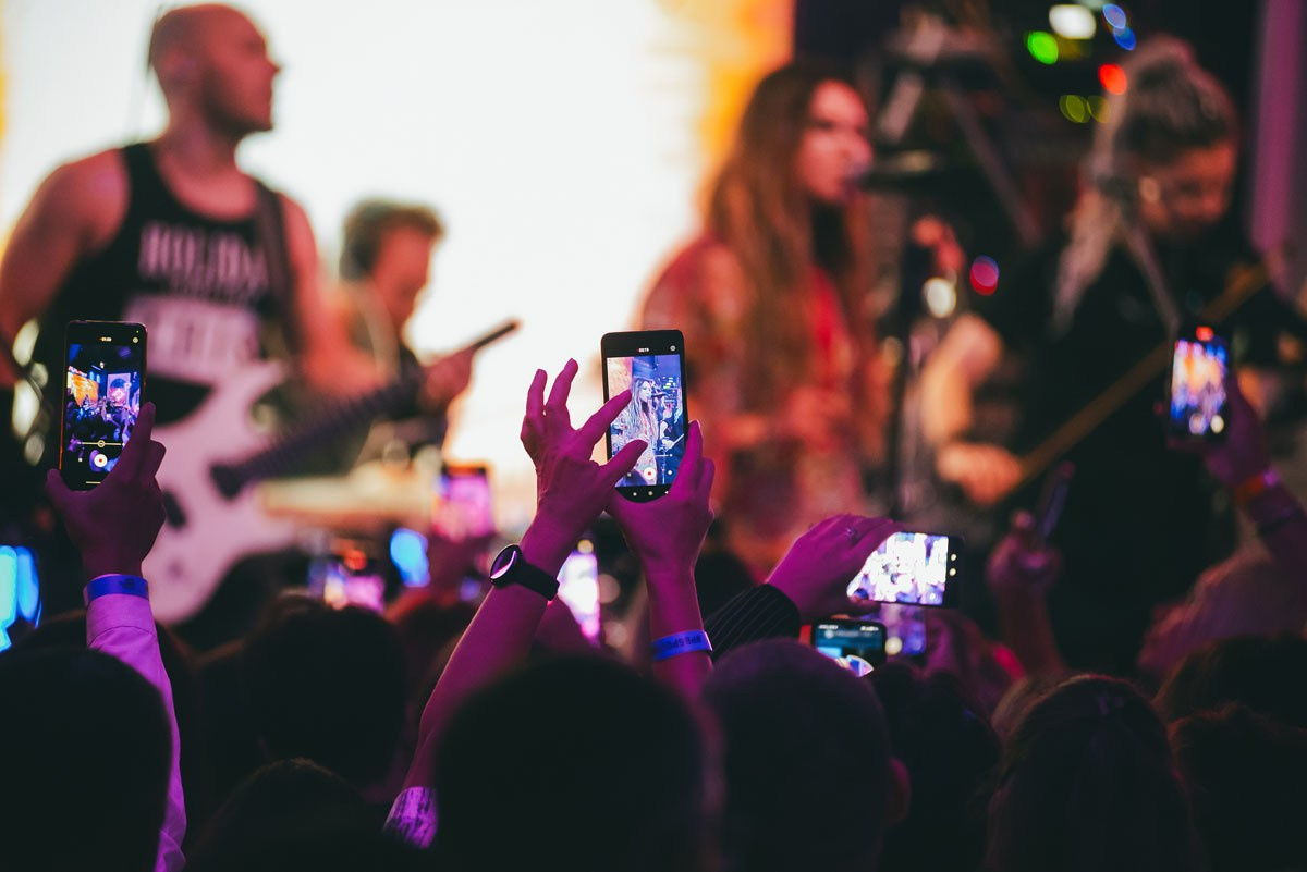 Концерт LINDA в РУКИ ВВЕРХ БАР в Ростове-на-Дону