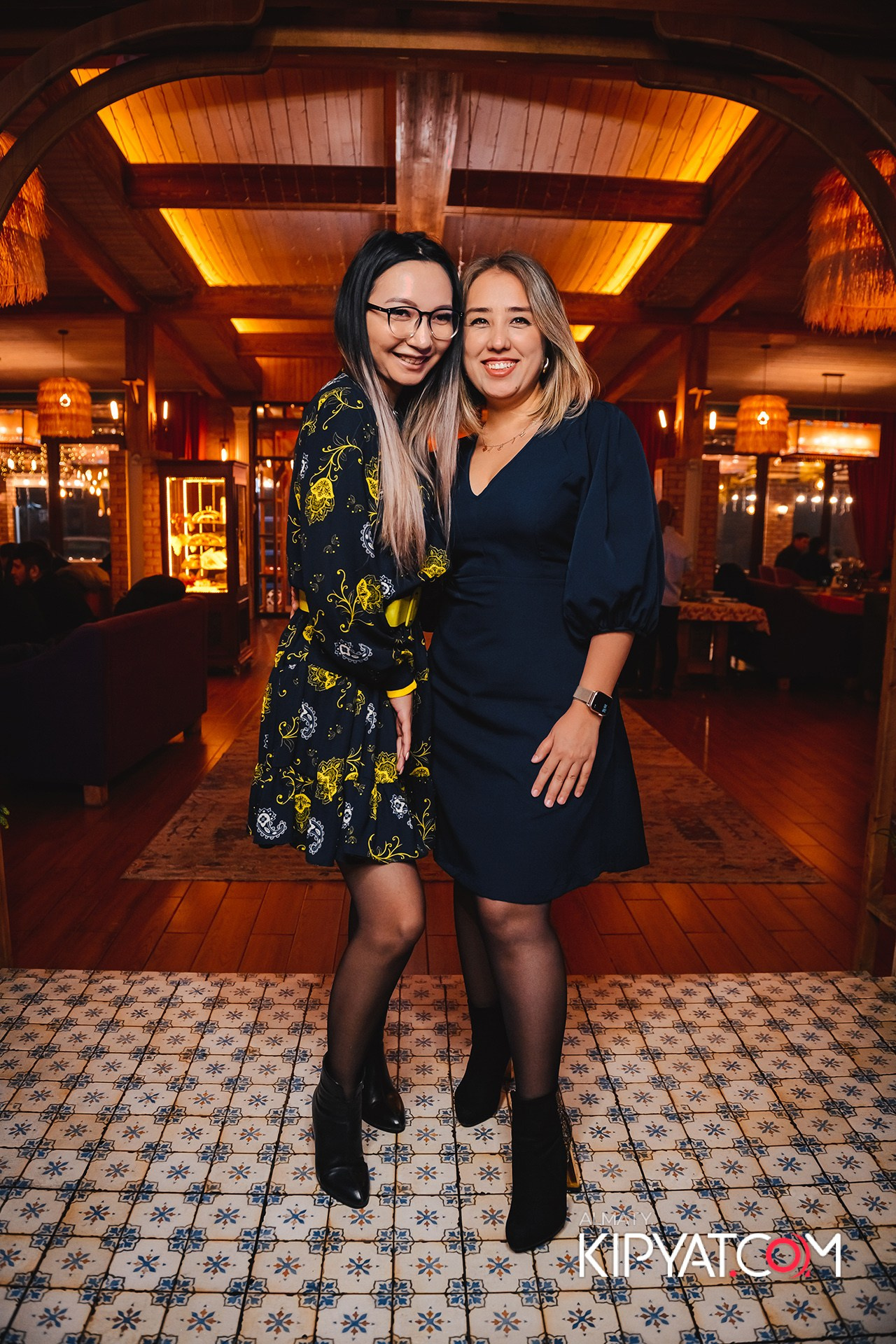 ГРУЗИНСКИЙ ДВОР НА КАБАНБАЙ БАТЫРА. КИПЯТКОМ АЛМАТЫ!