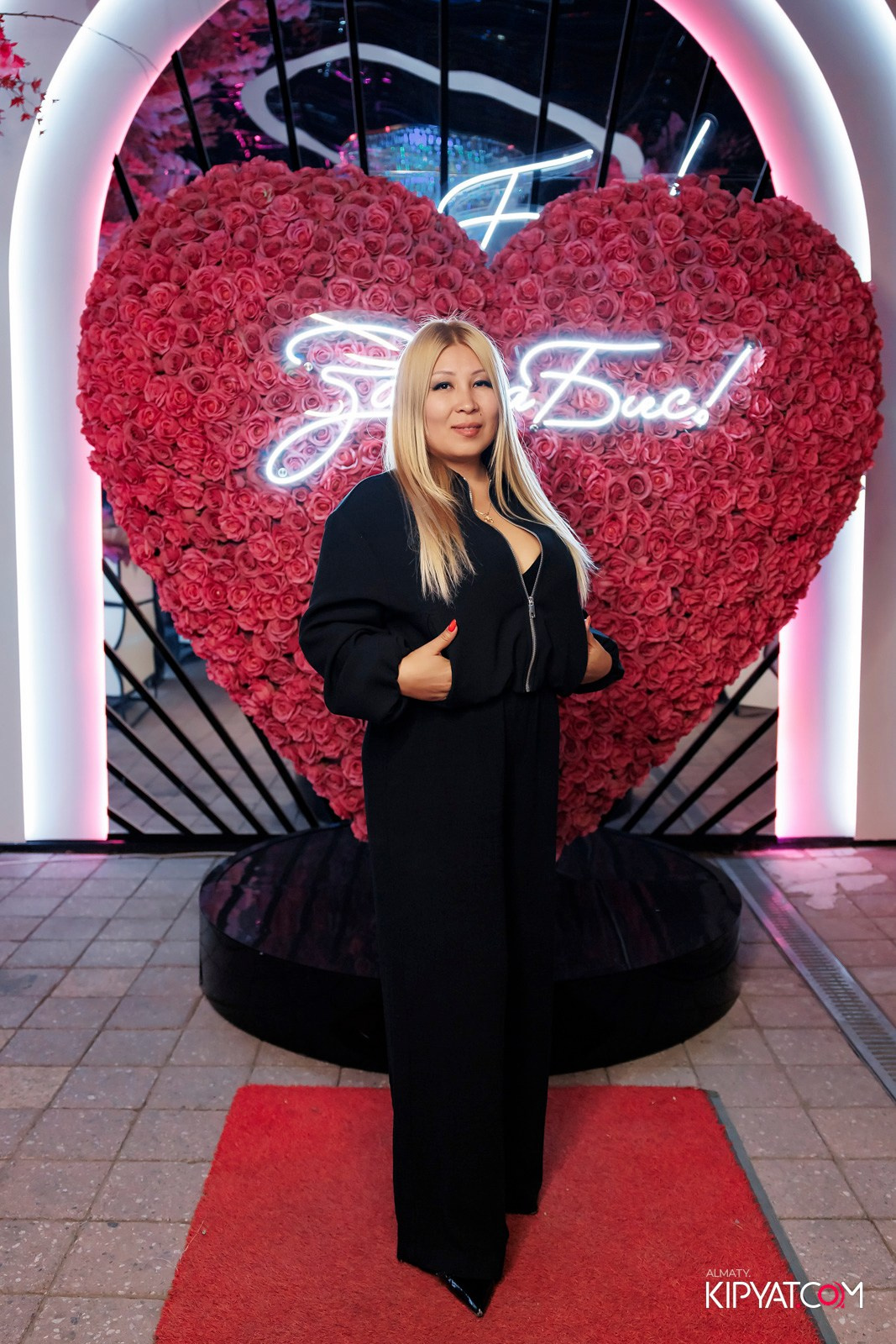 ЗАЯ, НА БИС. КИПЯТКОМ АЛМАТЫ!