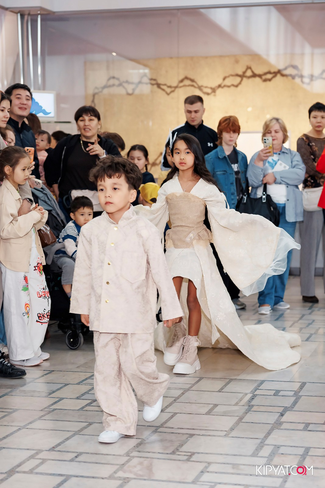 JUNIOR MODELS SHOW. ПЕРФОМАНС НОЧЬ В МУЗЕЕ. КИПЯТКОМ АЛМАТЫ! Фотосъемка мероприятий в Алматы