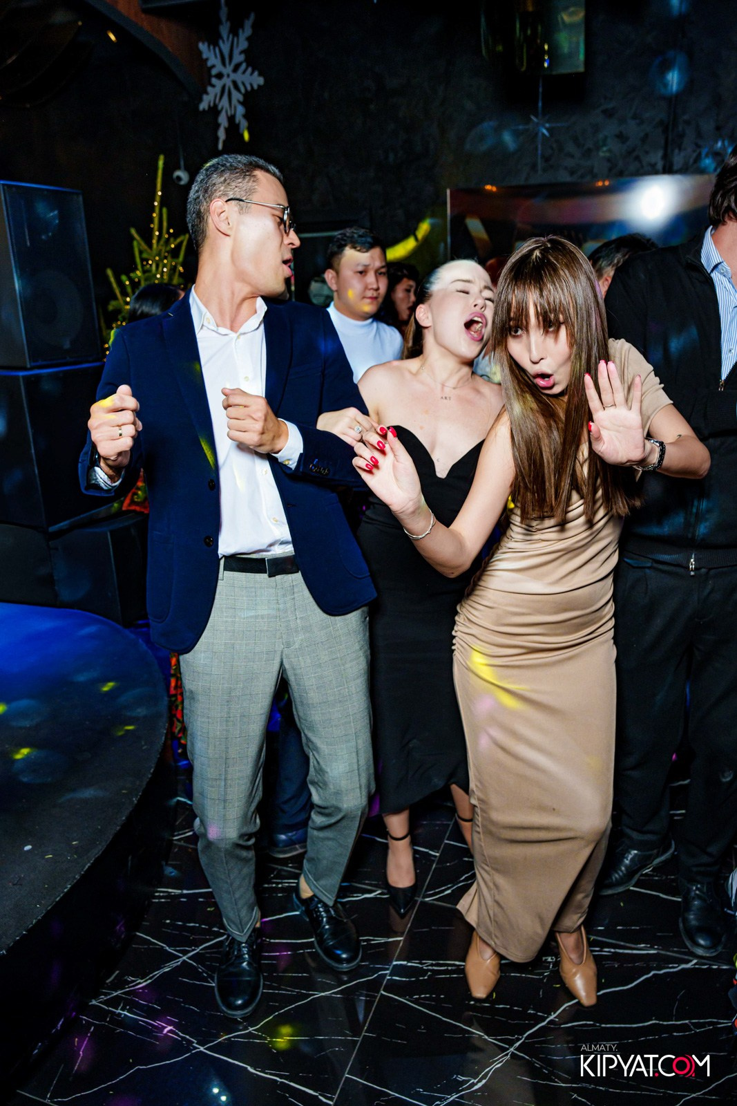 MOOD KARAOKE &TERRACE. КИПЯТКОМ АЛМАТЫ!