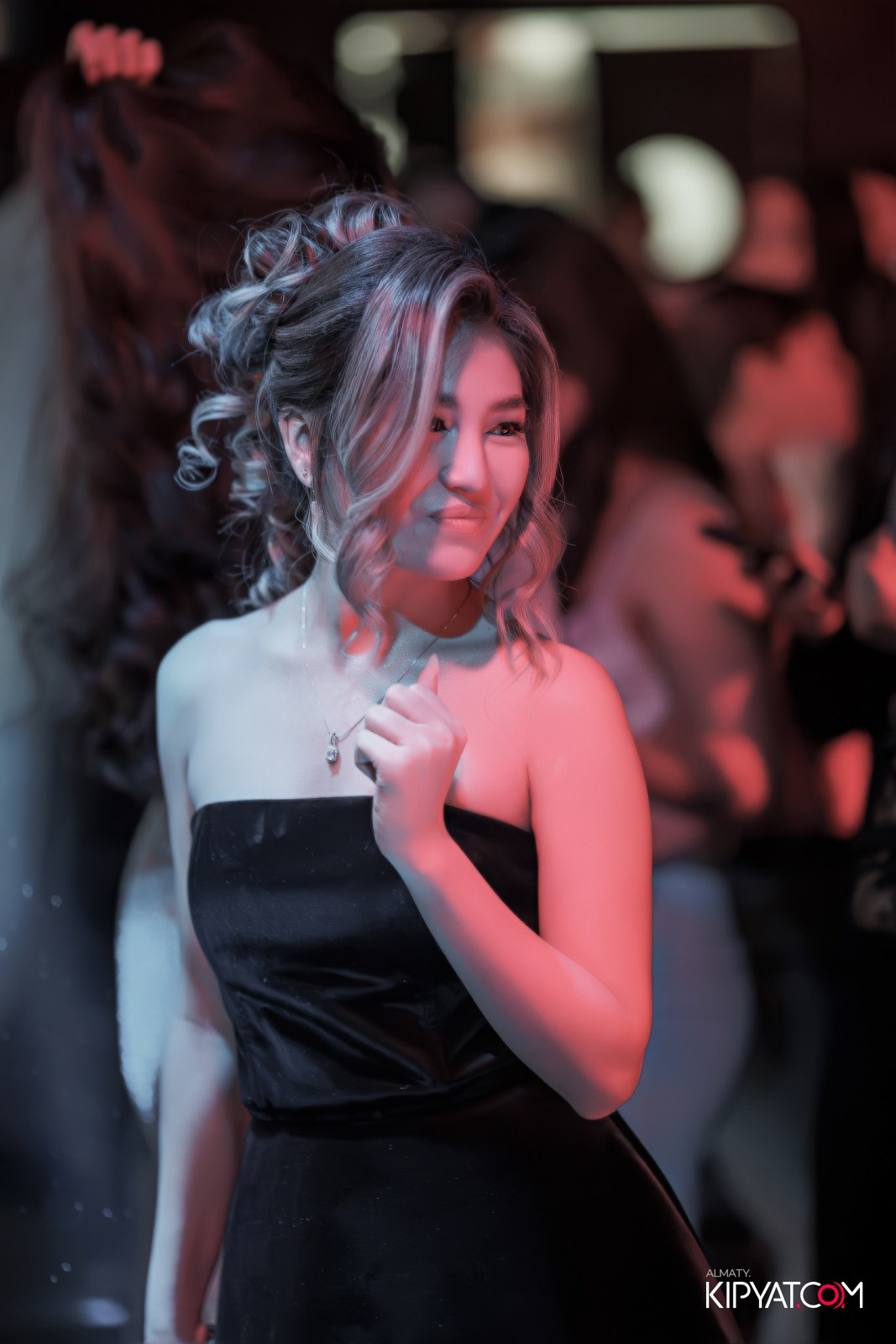 MOOD KARAOKE & TERRACE. КИПЯТКОМ АЛМАТЫ!