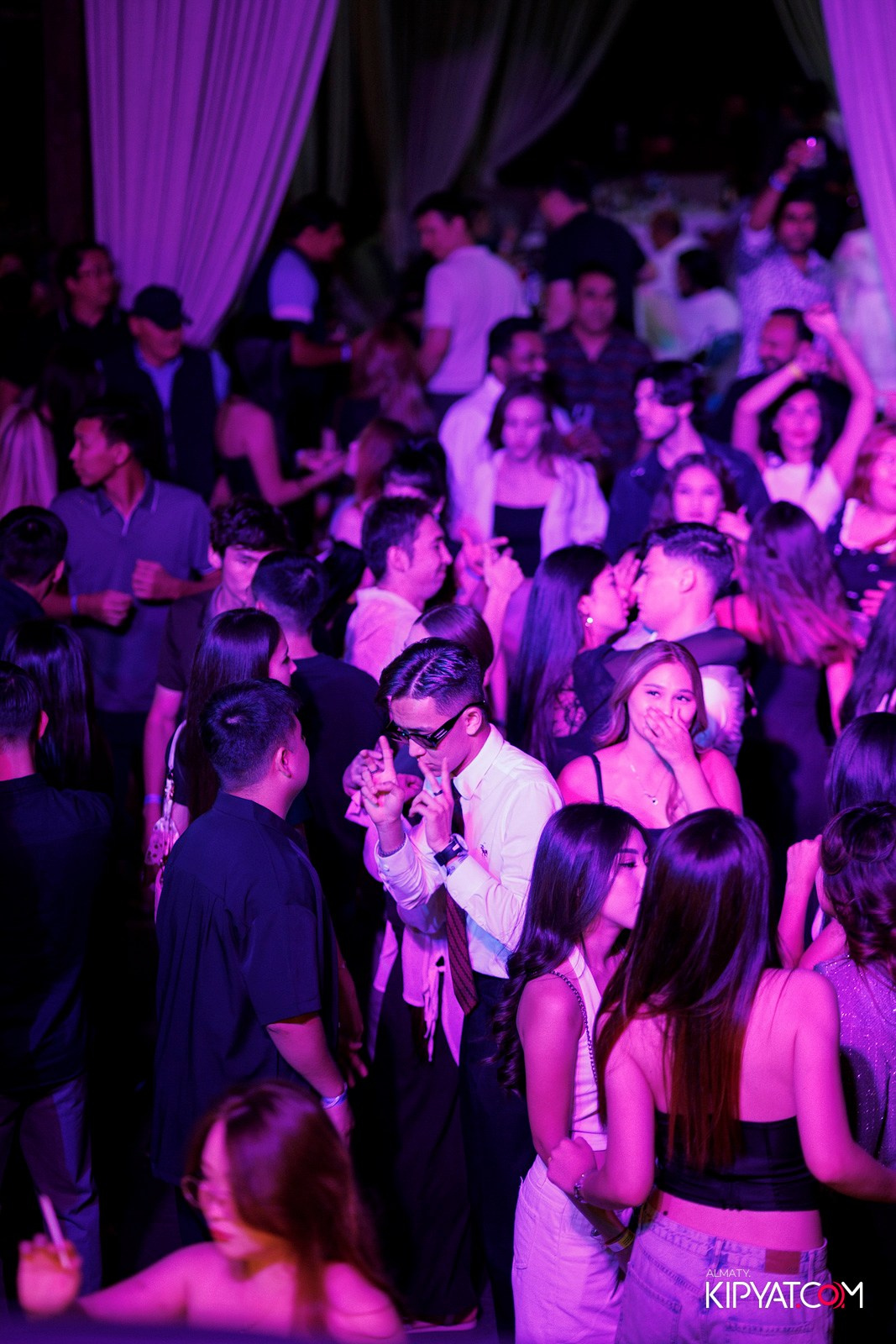 EVENT BAR. КИПЯТКОМ АЛМАТЫ!