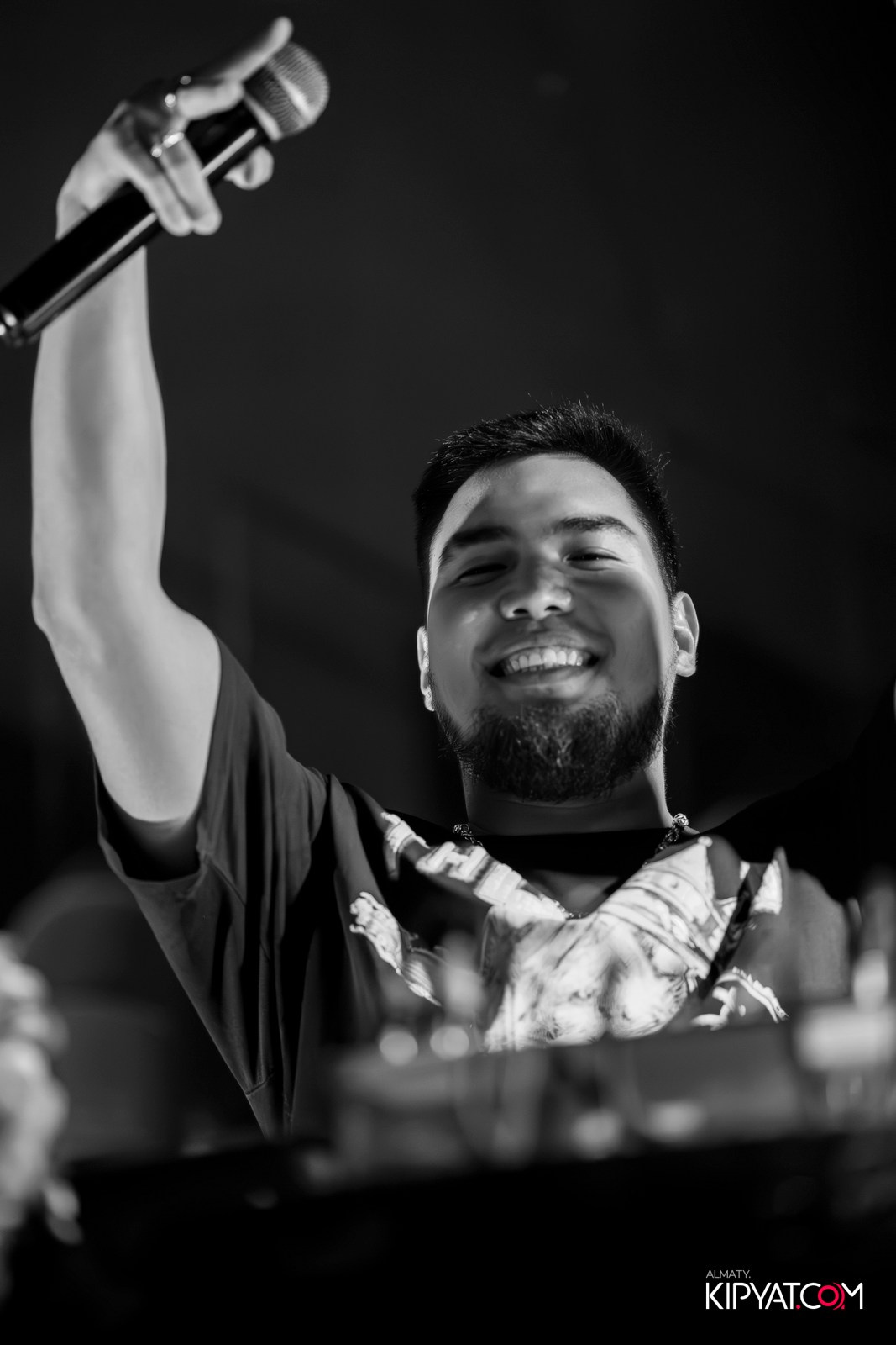 UYAT EMES BAR. КИПЯТКОМ АЛМАТЫ!