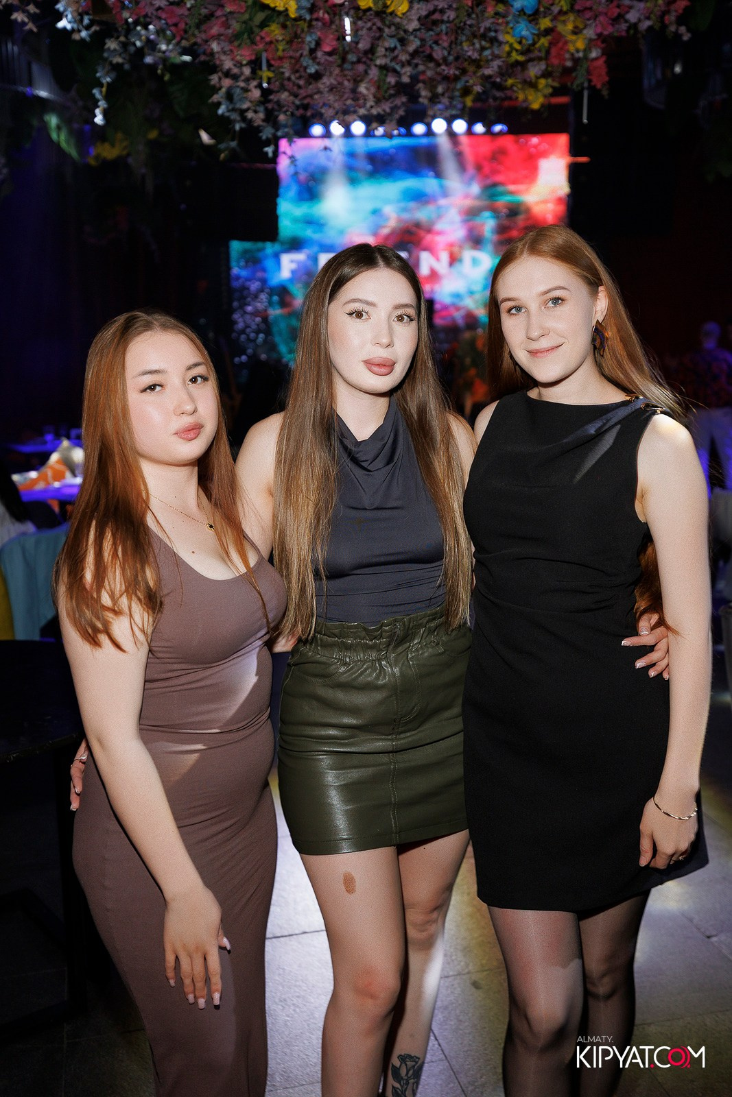 FRIENDS BAR & TERRACE. КИПЯТКОМ АЛМАТЫ! Фотосъемка мероприятий в Алматы