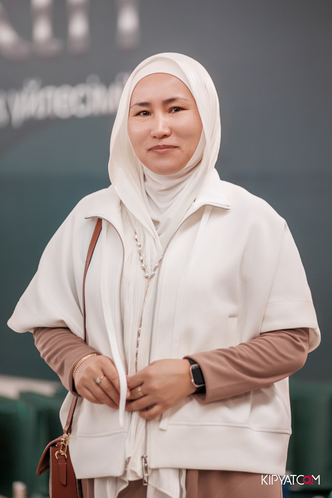 FASHION ПОКАЗ, КАЗАХСКОЙ НАЦИОНАЛЬНОЙ ОДЕЖДЫ. КИПЯТКОМ АЛМАТЫ!