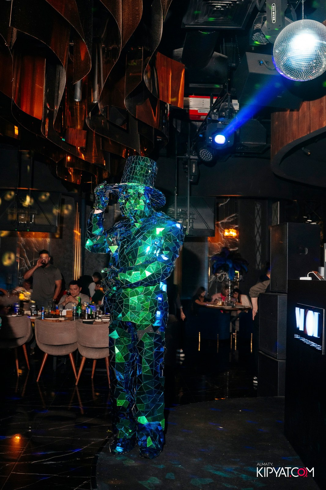 MOOD KARAOKE & TERRACE. КИПЯТКОМ АЛМАТЫ! Фотосъемка мероприятий в Алматы