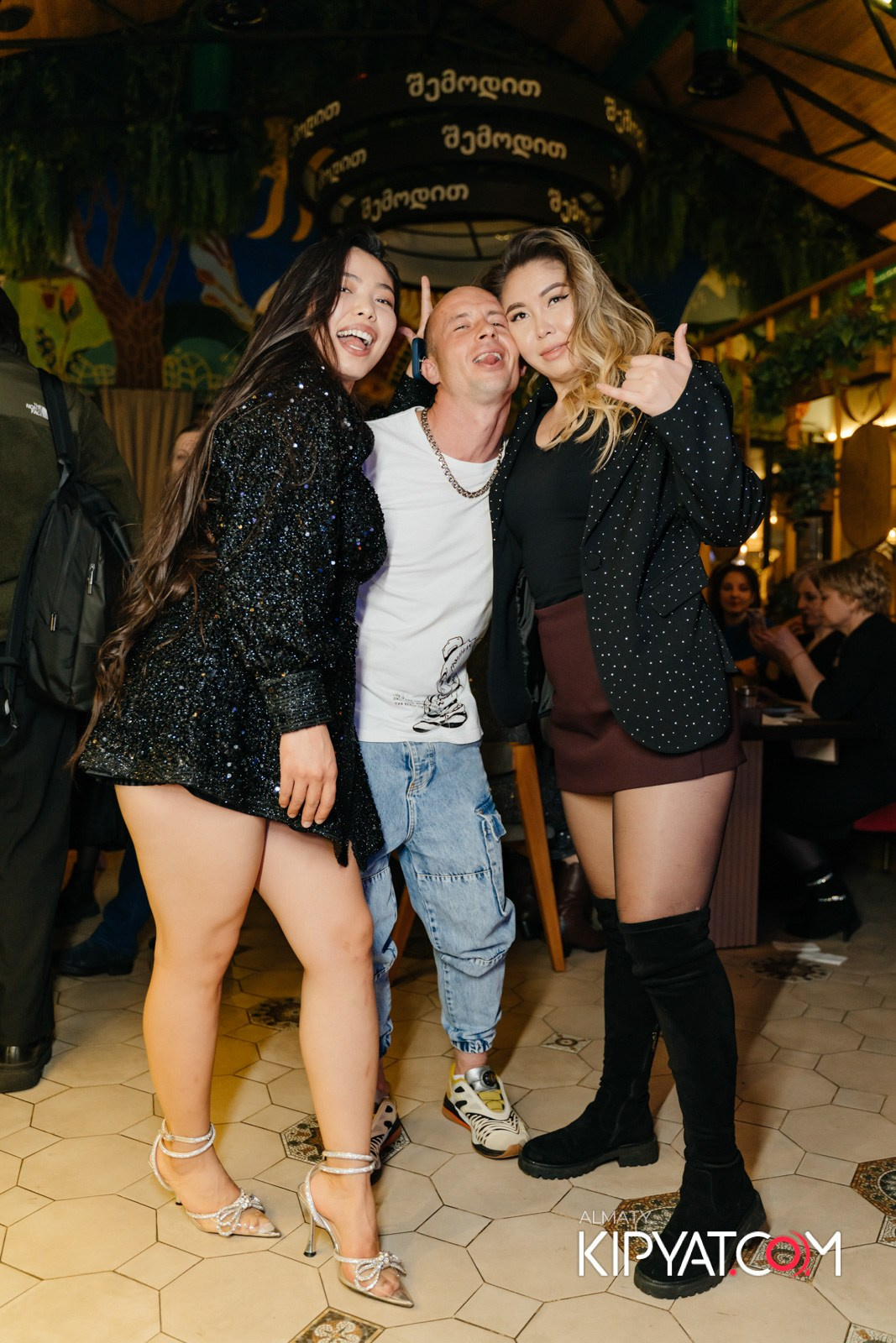 MODI RESTORANCHIK. КИПЯТКОМ АЛМАТЫ!