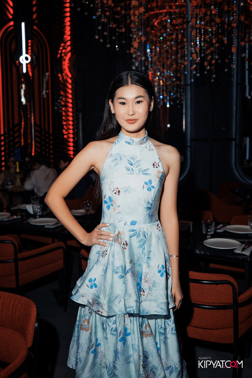 FRIENDS BAR & TERRACE. КИПЯТКОМ АЛМАТЫ!