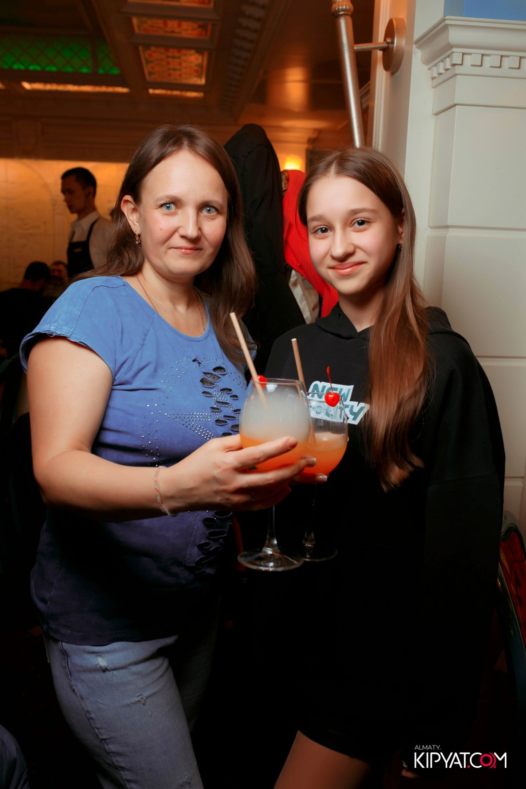 РЕСТОРАН ALAZANI НА АКАН СЕРЫ. КИПЯТКОМ АЛМАТЫ! Фотосъемка мероприятий в Алматы