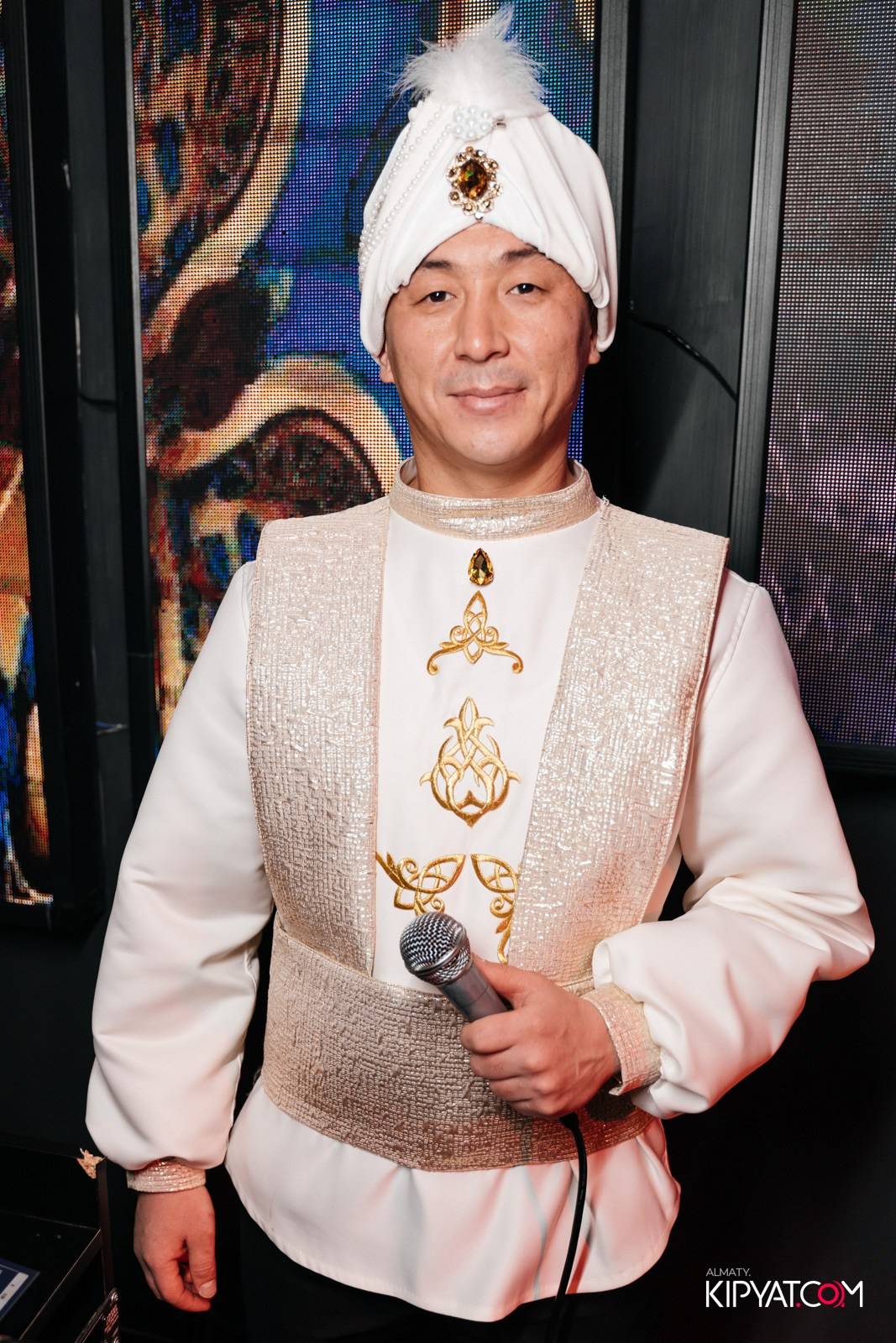 КАФЕ ЖАСМИН НА ЯССАУИ. КИПЯТКОМ АЛМАТЫ!