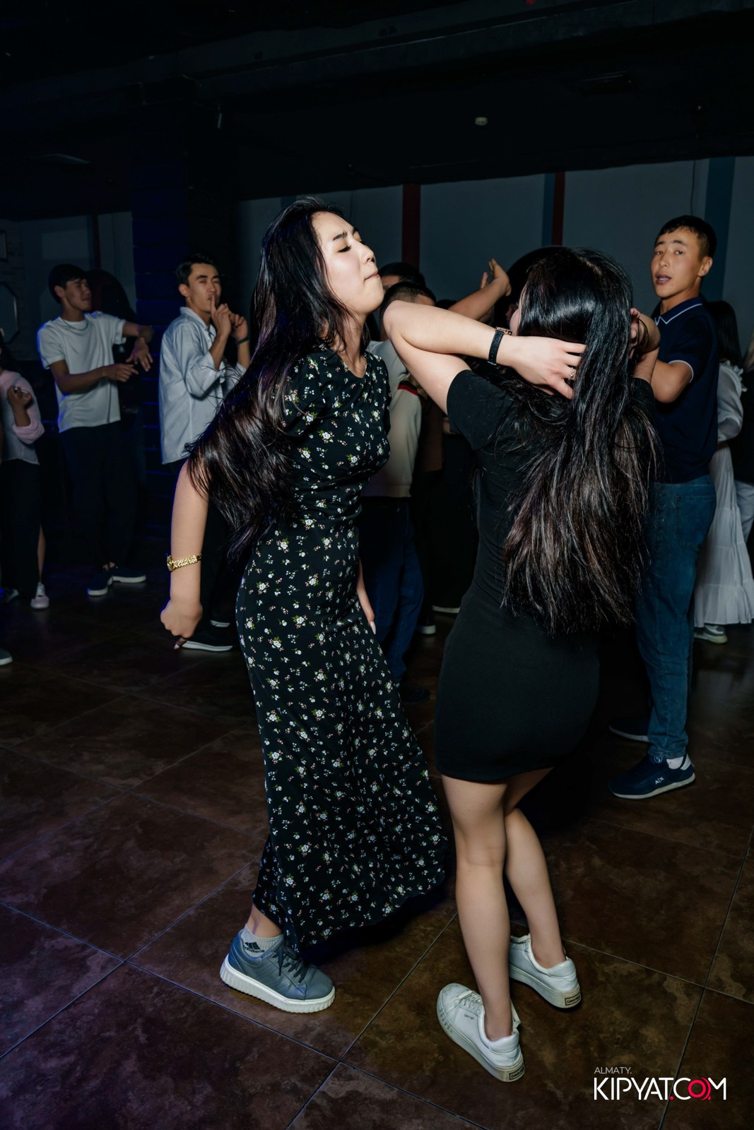 ARAGOSTA. КИПЯТКОМ АЛМАТЫ!