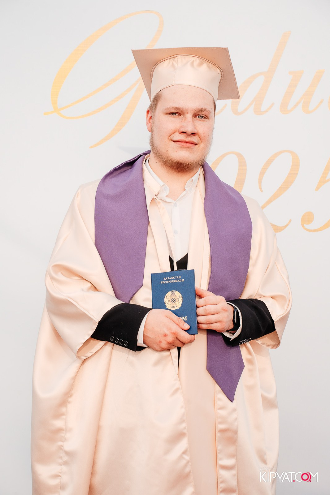 ВРУЧЕНИЕ ДИПЛОМОВ — НАРХОЗ КОЛЛЕДЖ. Part 1. КИПЯТКОМ АЛМАТЫ!