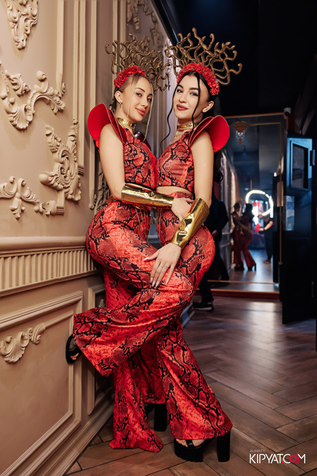 ЗАЯ, НА БИС. КИПЯТКОМ АЛМАТЫ!