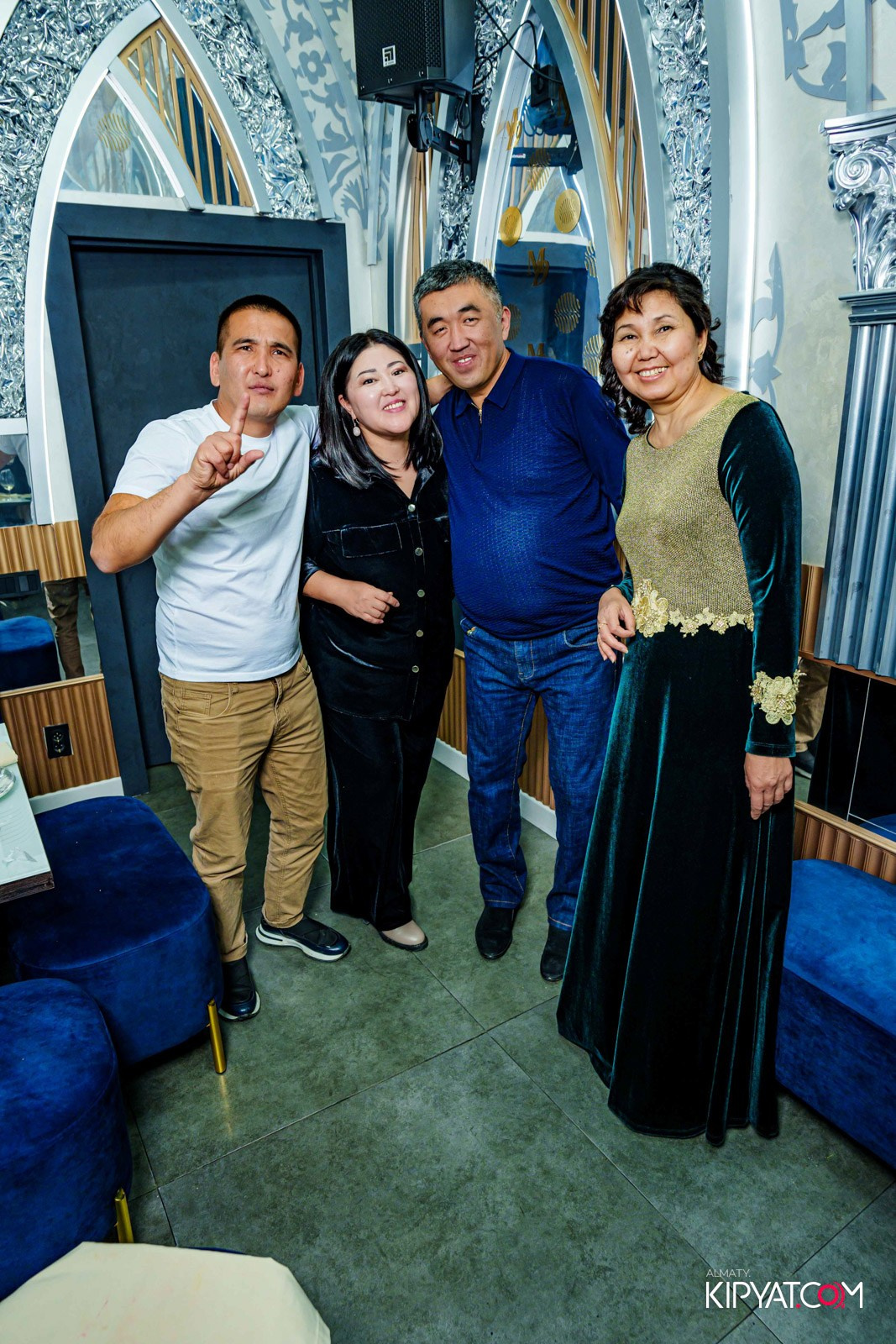 MOOD KARAOKE &TERRACE. КИПЯТКОМ АЛМАТЫ!