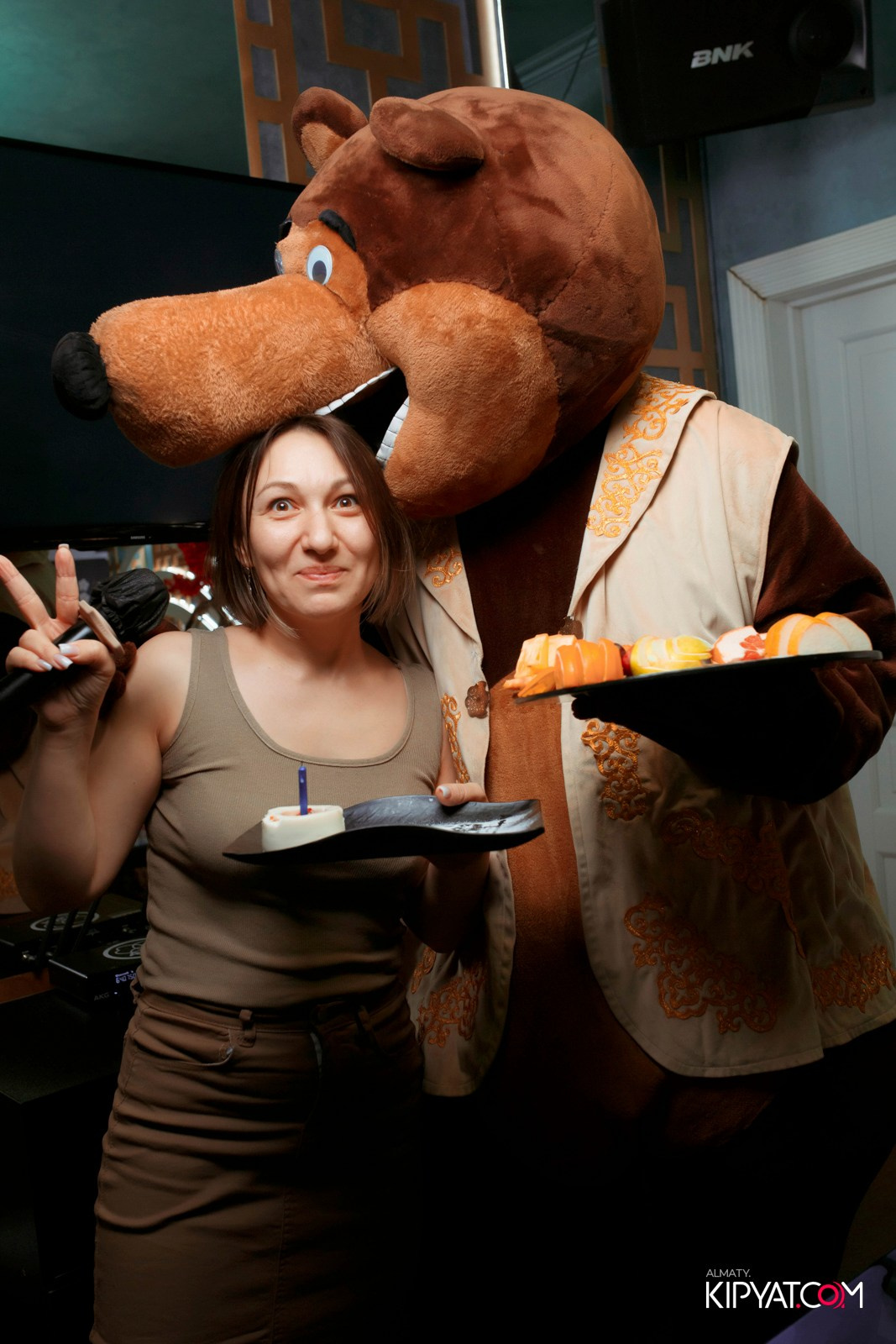 УХО И МЕДВЕДЬ НА ГАГАРИНА. КИПЯТКОМ АЛМАТЫ! Фотосъемка мероприятий в Алматы