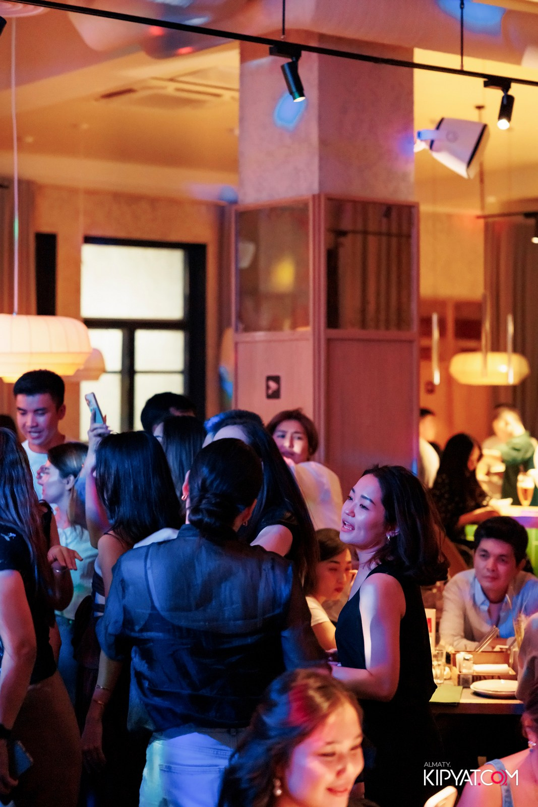 ALEM В PINTA НА ТУЛЕБАЕВА. КИПЯТКОМ АЛМАТЫ!