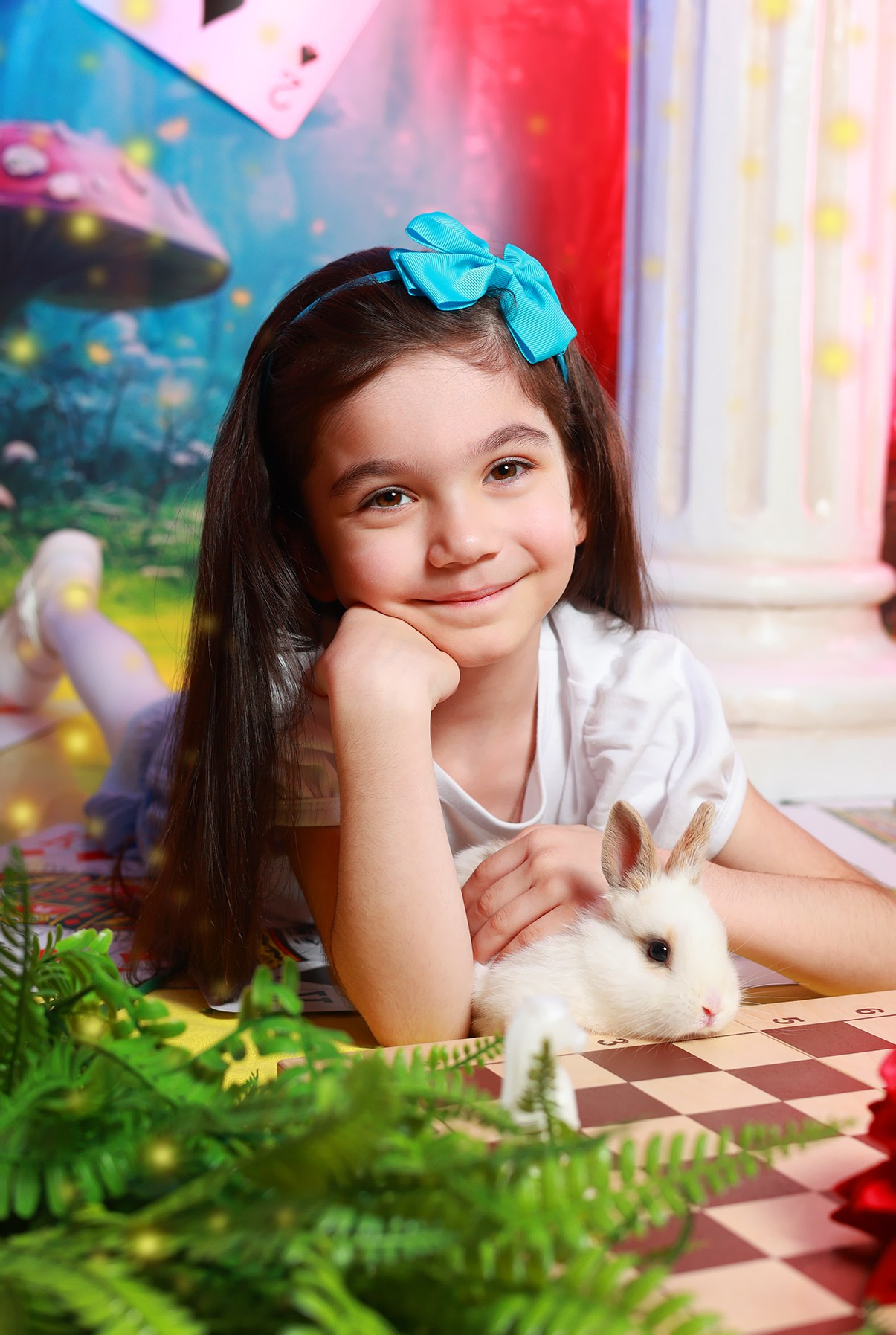 Алиса в стране чудес. Выпускные альбомы в Иваново в детский сад и школу. Александр и Светлана Янкины