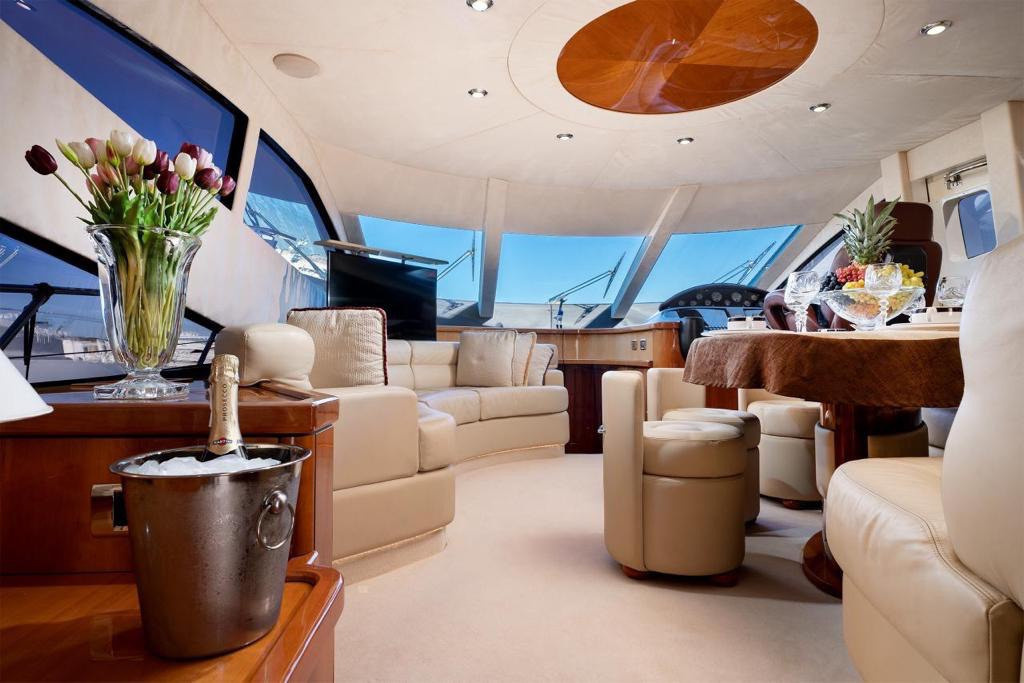 ПРЕМИУМ VIP ЯХТЫ В СОЧИ. Аренда Яхт в Сочи от Эконом до Премиум Класса