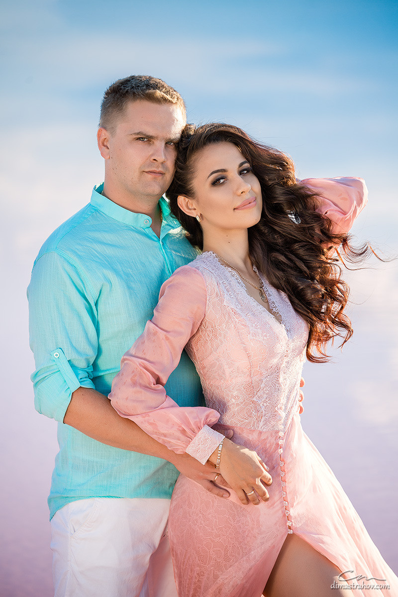 Олег и Таня - Лавстори на розовом озере Сасык Сиваш. Свадебный фотограф, фотосъемка в Крыму, Севастополе, Симферополе, Ялте