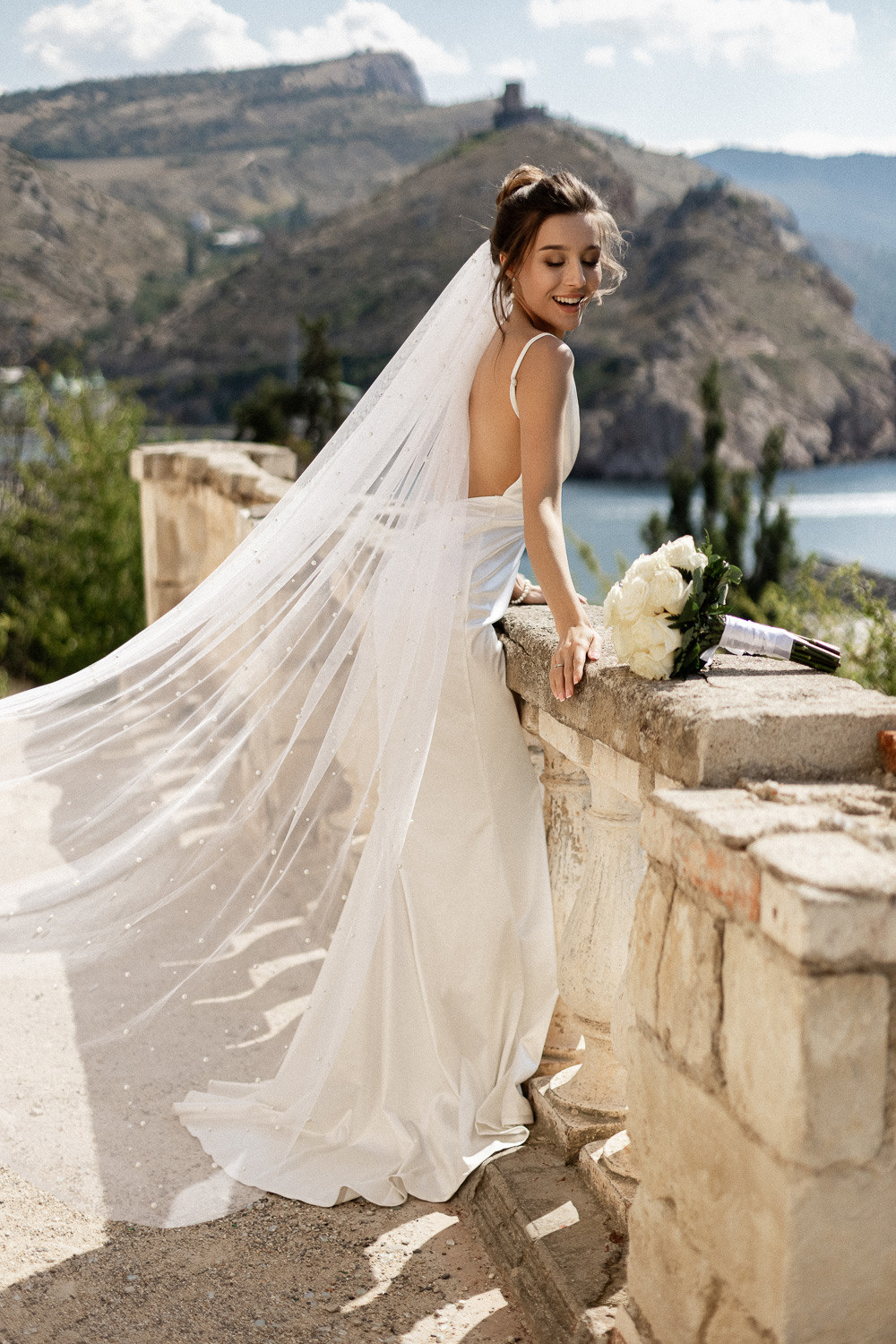 Денис и Аделя - свадьба для двоих в Балаклаве. Свадебный фотограф, фотосъемка в Крыму, Севастополе, Симферополе, Ялте