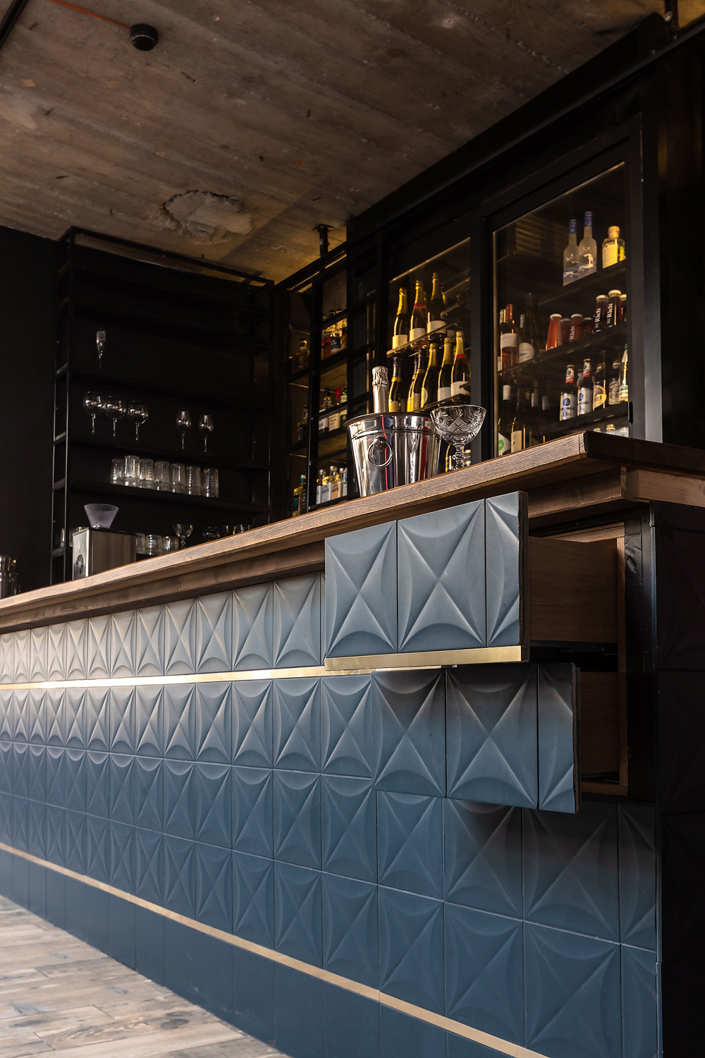 Интерьерная фотосъёмка ресторана Gudini и кафе Mon ami в Севастополе. Свадебный фотограф, фотосъемка в Крыму, Севастополе, Симферополе, Ялте